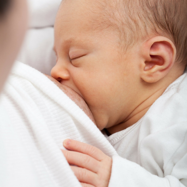 Breastfeeding a Newborn: Tips for the First Time Mom